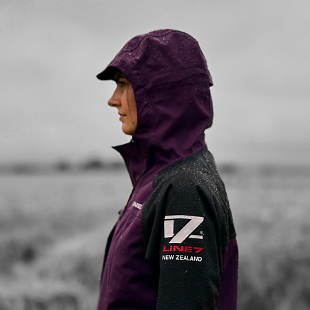 L7174 LINE 7 Storm Pro20 Jacket M Velcro Cuffs